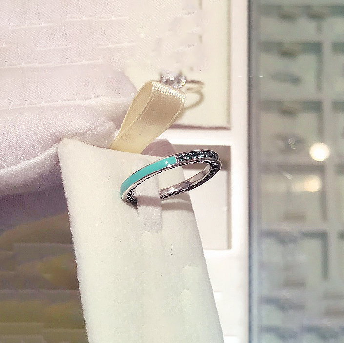 radiant hearts of pandora mint green enamel ring