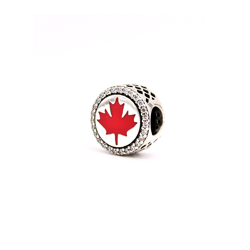 pandora canada red maple leaf charm