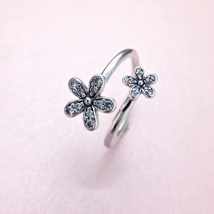 pandora silver dazzling daisies cz ring