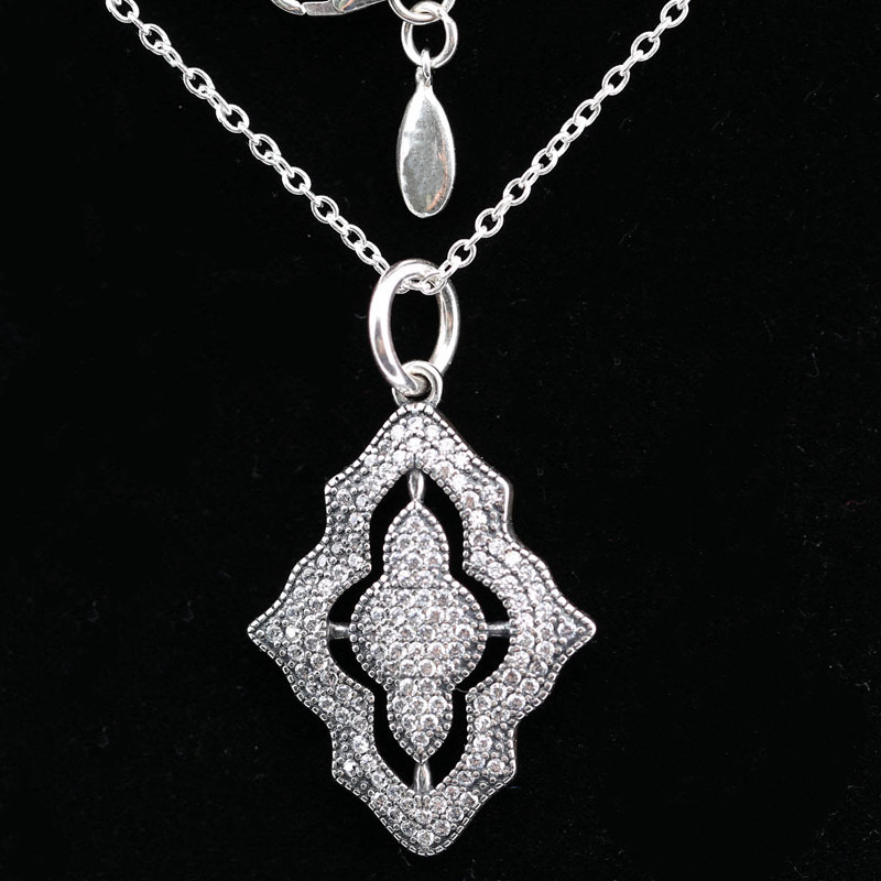 pandora kette mit anhänger funkelnde spitze