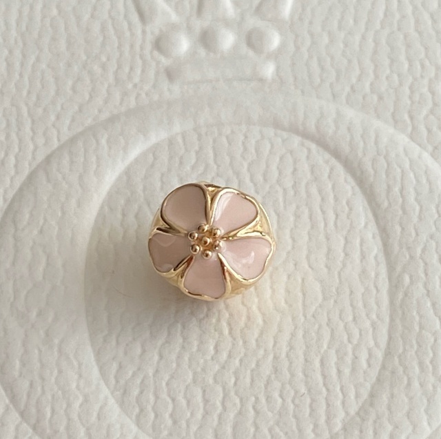 pandora gold cherry blossom clip charm enamel ale