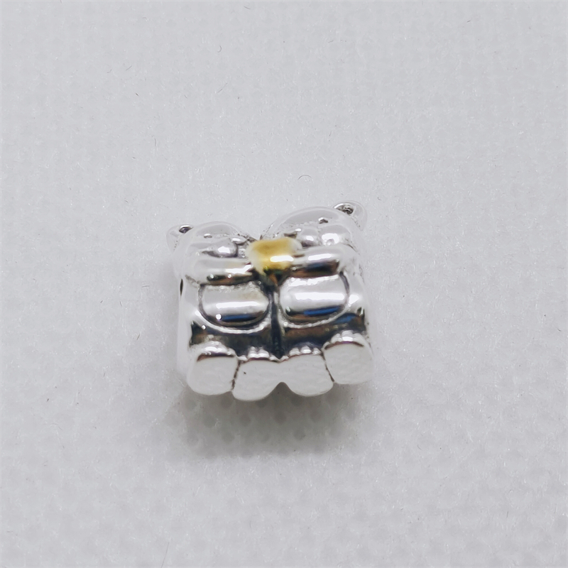 pandora bear hug charm
