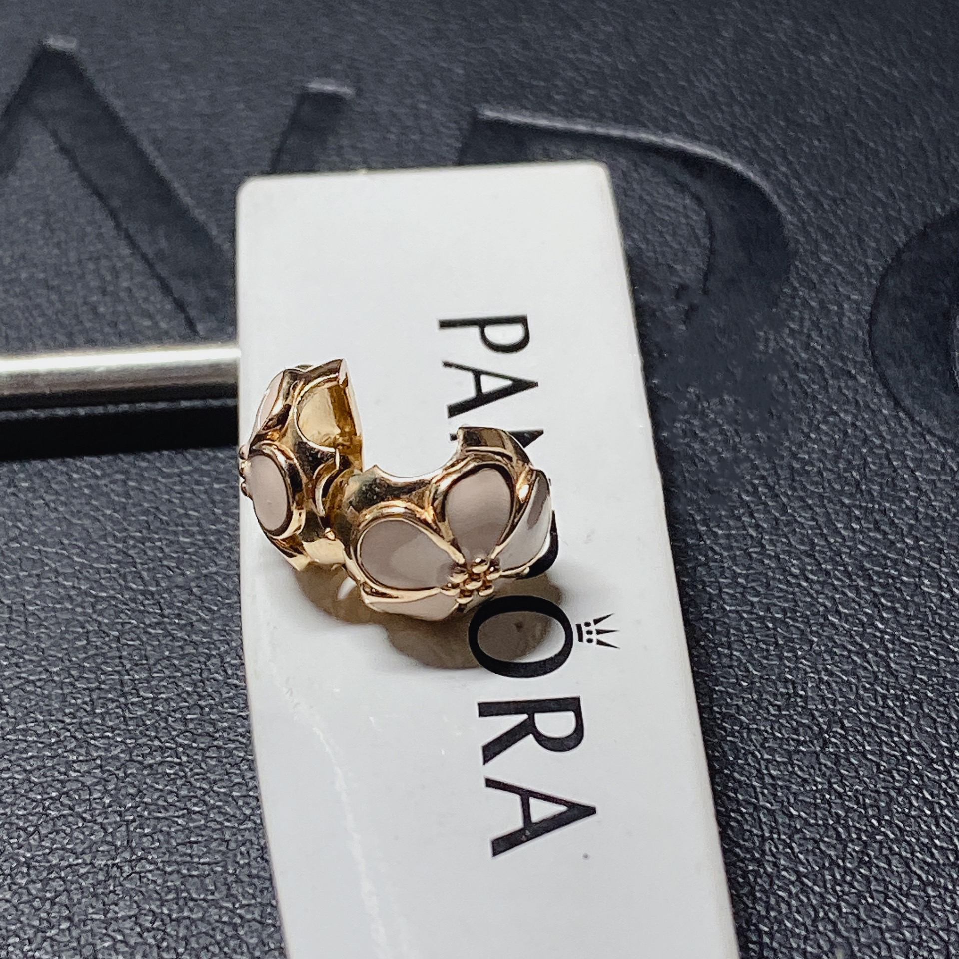 pandora gold cherry blossom clip charm enamel ale