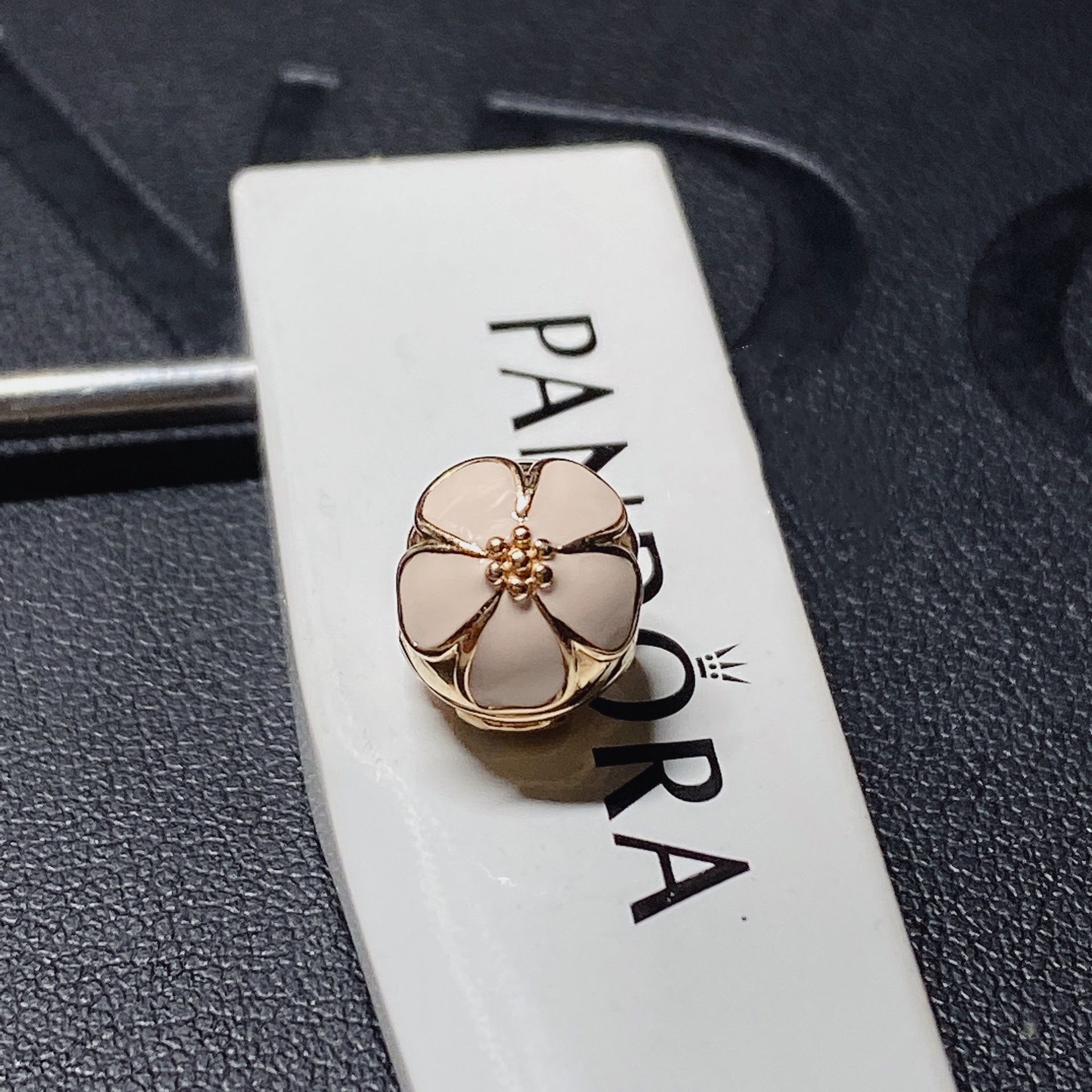 pandora gold cherry blossom clip charm enamel ale