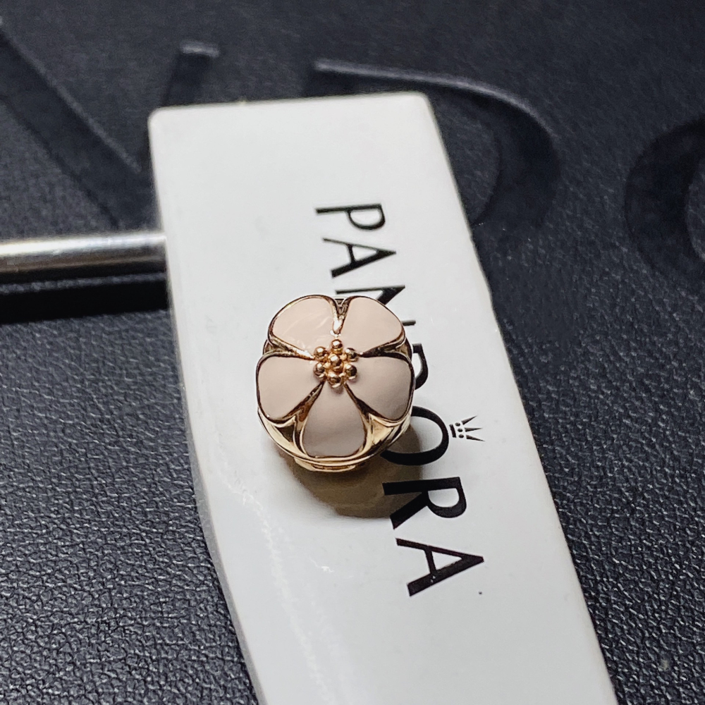 pandora gold cherry blossom clip charm enamel ale
