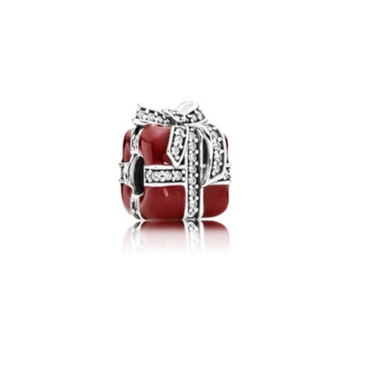 nwtpandora charm sparkling surprise