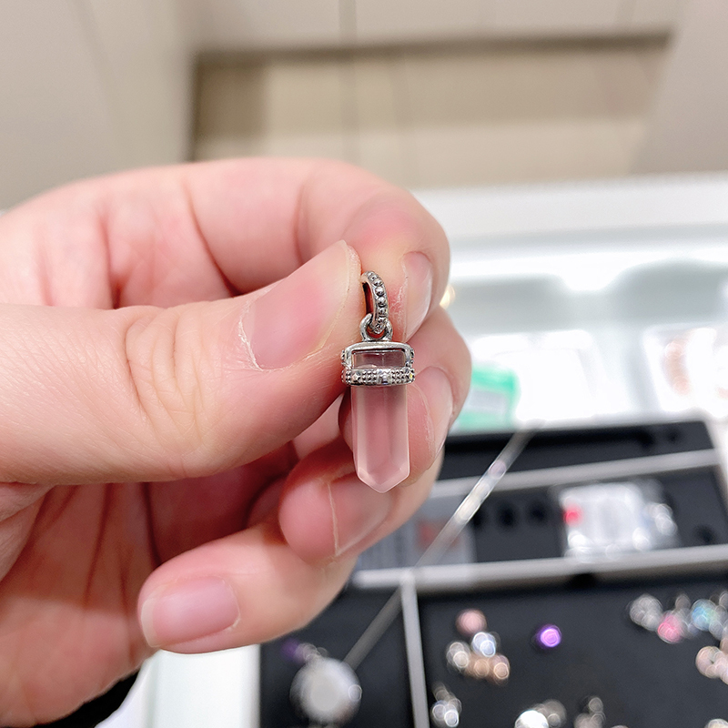 pandora rolo chain necklace pink amulet pendant