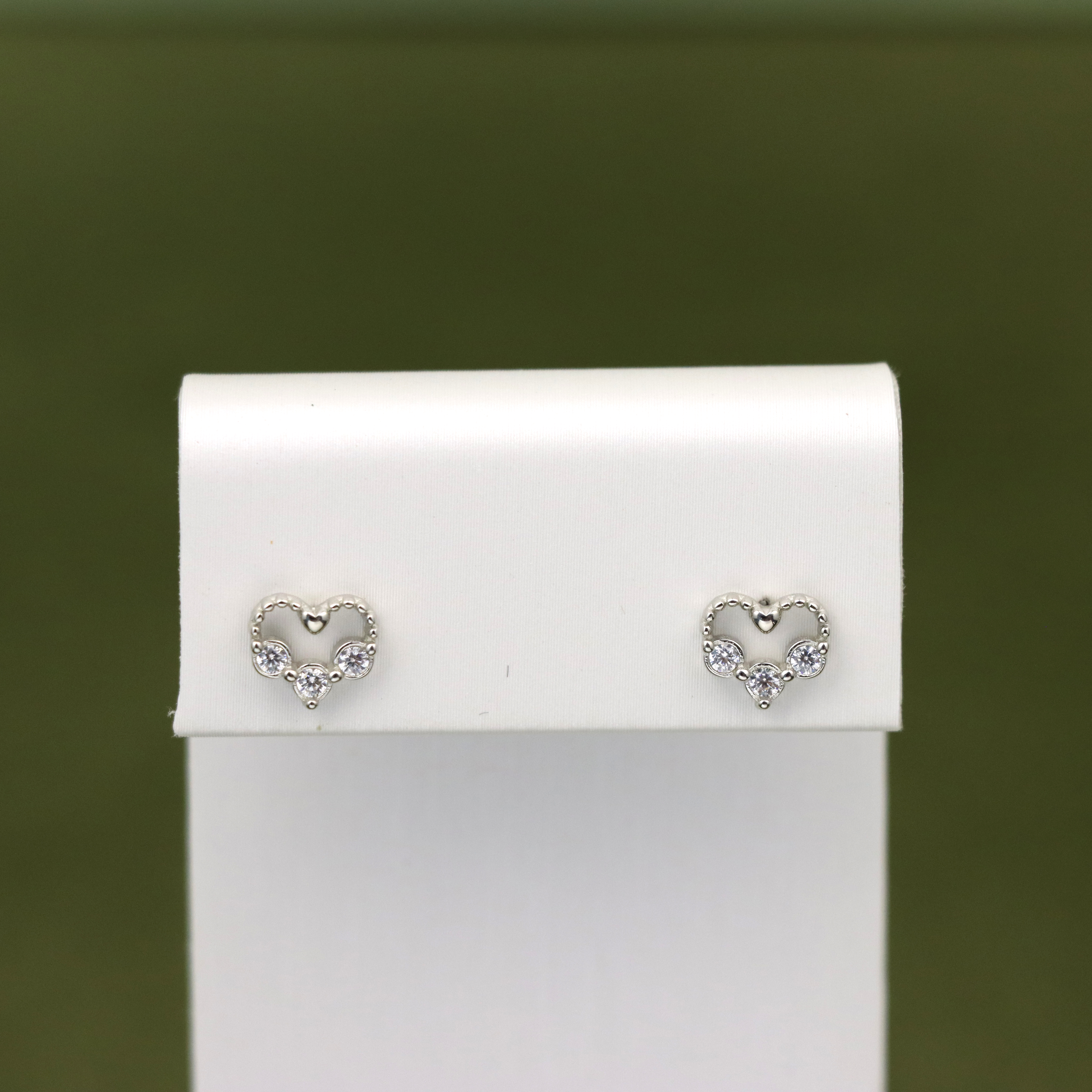 S925 Silver Heart Stud Earrings, Simple Diamond-Accented Ear Jewelry