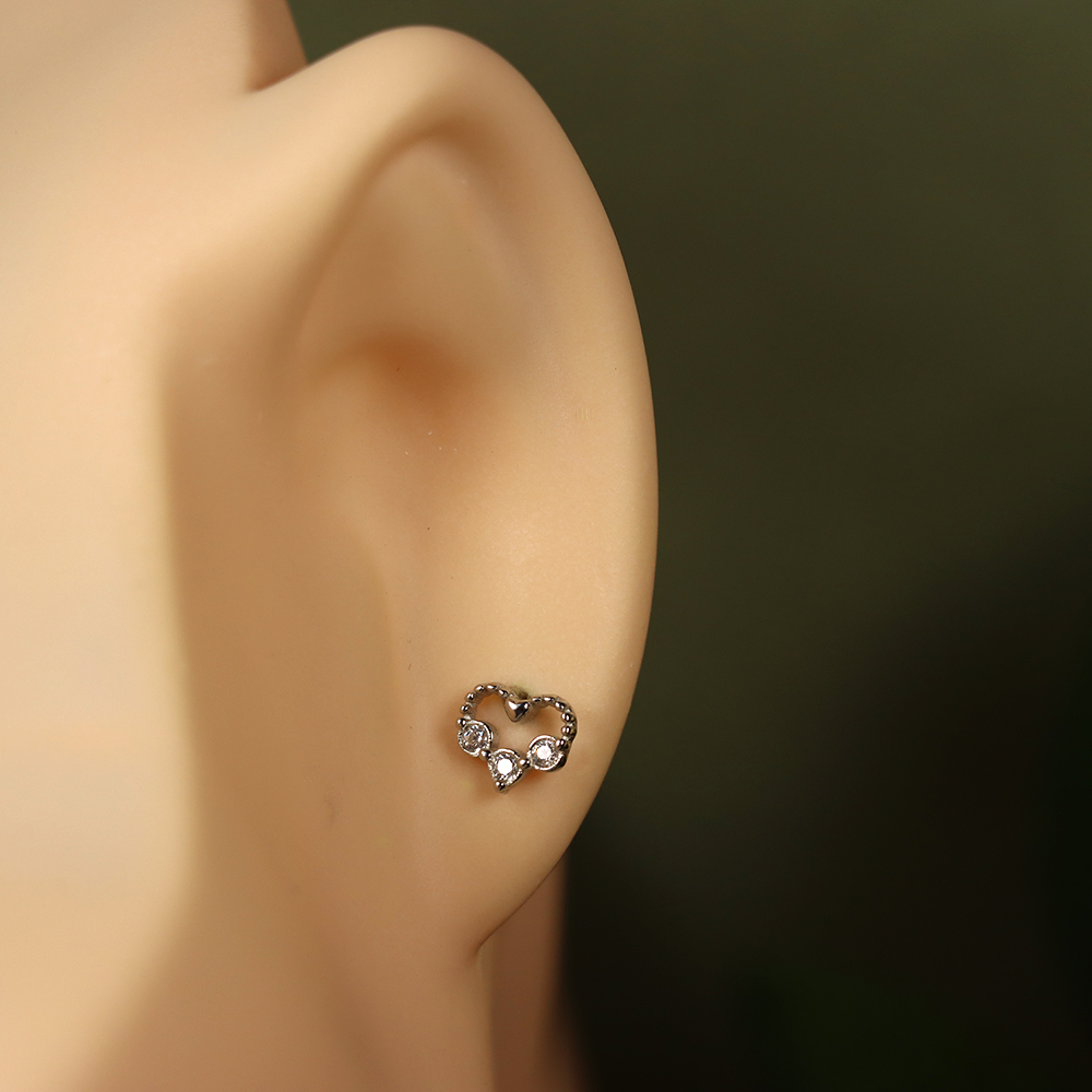 S925 Silver Heart Stud Earrings, Simple Diamond-Accented Ear Jewelry