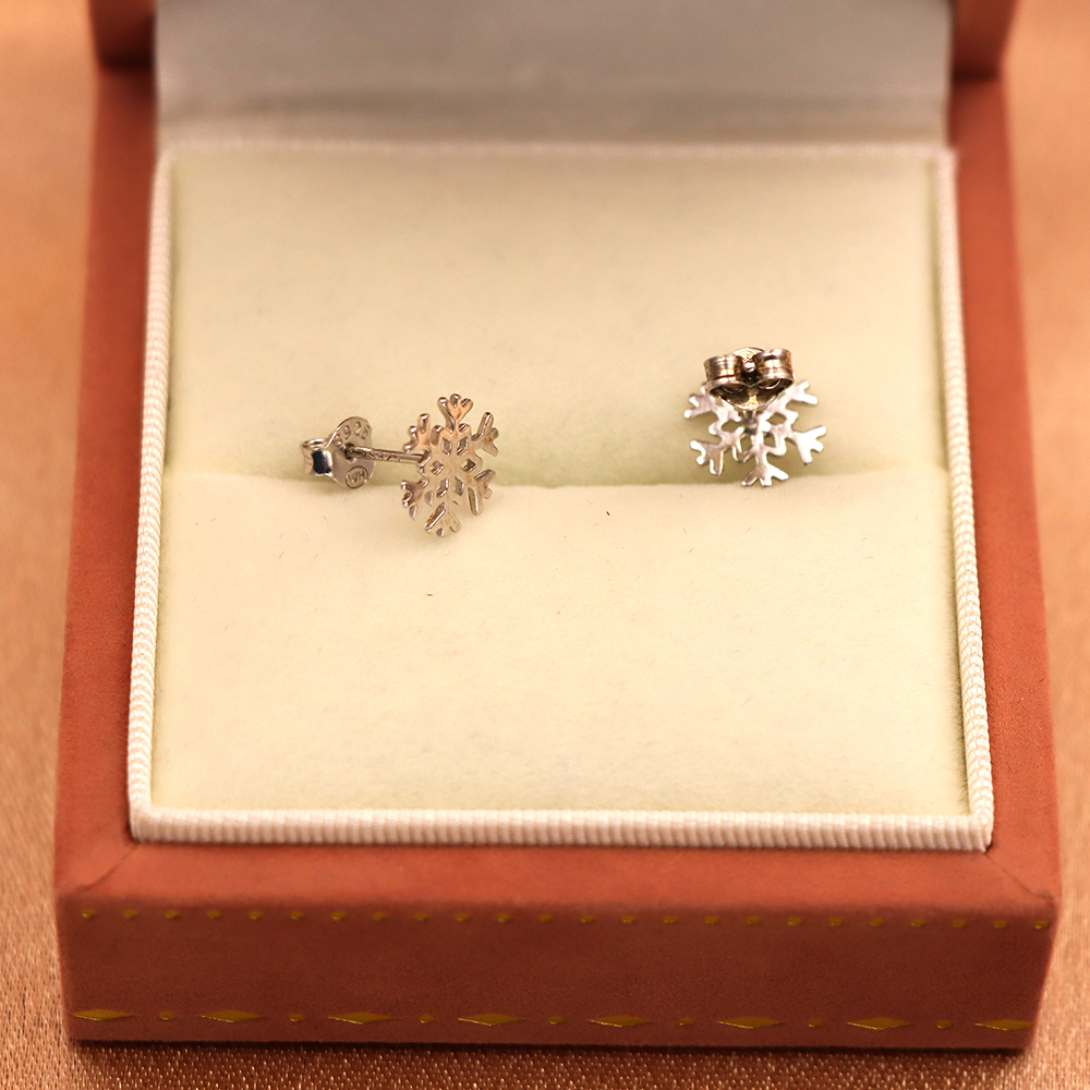 S925 Sterling Silver Snow Tree Snowflake Stud Earrings
