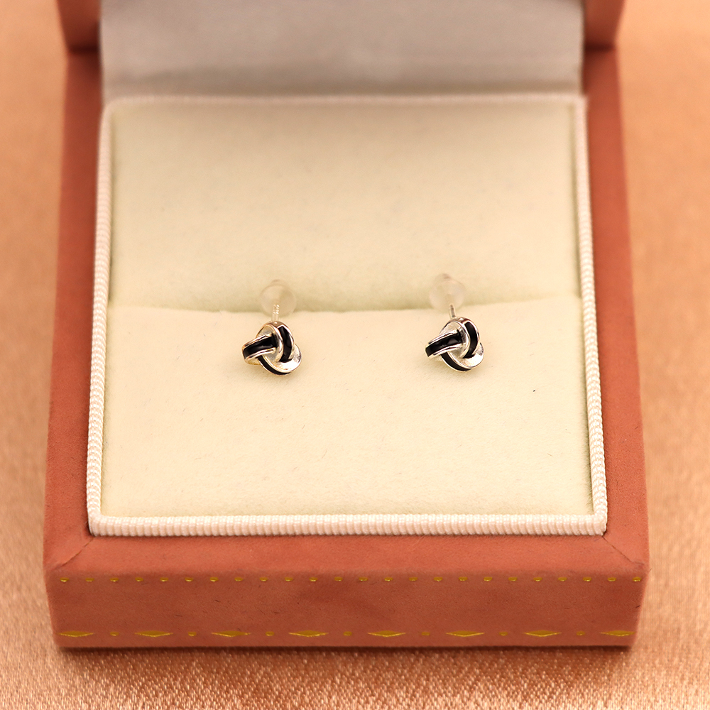 S925 Silver Jewelry Triangle Knotted Stud Earrings