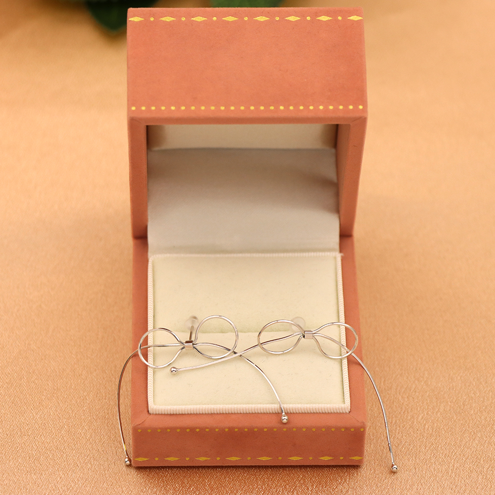 S925 Silver is questioned with bow earrings