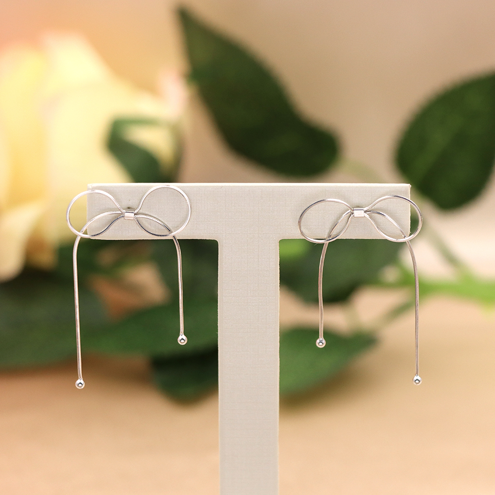 S925 Silver is questioned with bow earrings