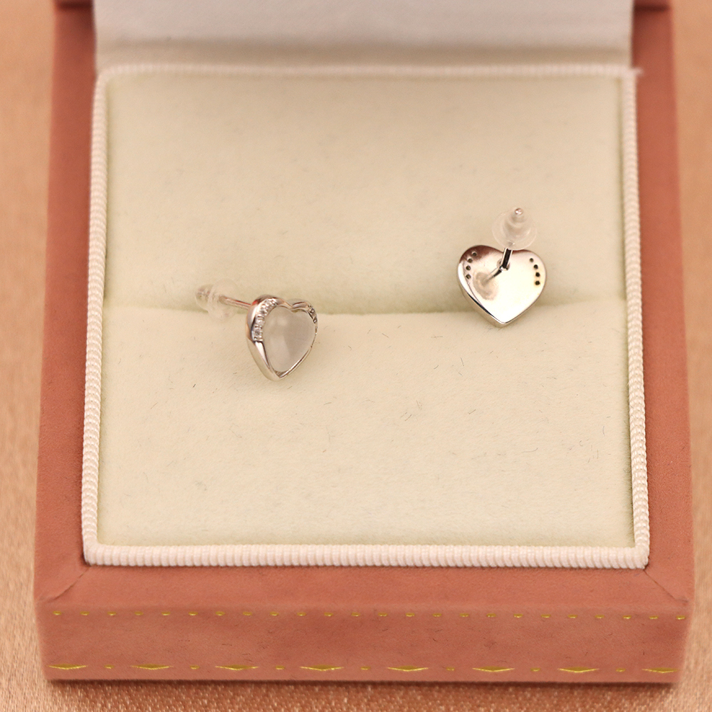 S925 Sterling Silver Heart Stud Earrings with Cat's Eye - Heart-Shaped Earrings