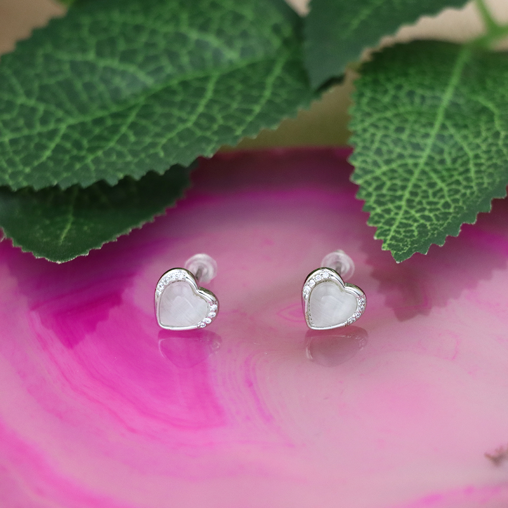 S925 Sterling Silver Heart Stud Earrings with Cat's Eye - Heart-Shaped Earrings
