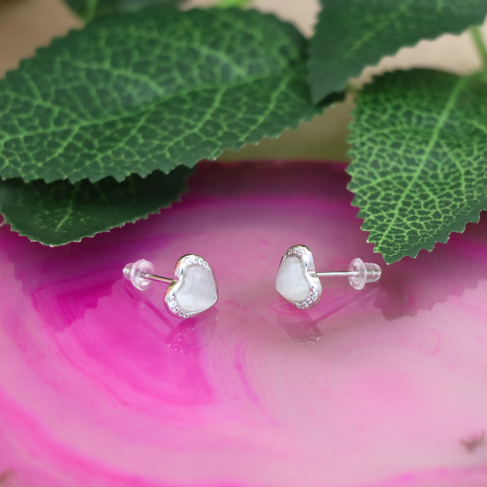 S925 Sterling Silver Heart Stud Earrings with Cat's Eye - Heart-Shaped Earrings