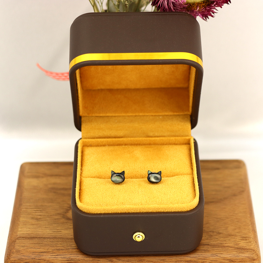 Hand-Carved White and Black Cat Stud Earrings – Natural Mother of Pearl Animal Earrings, Perfect Gift for Her or Mum