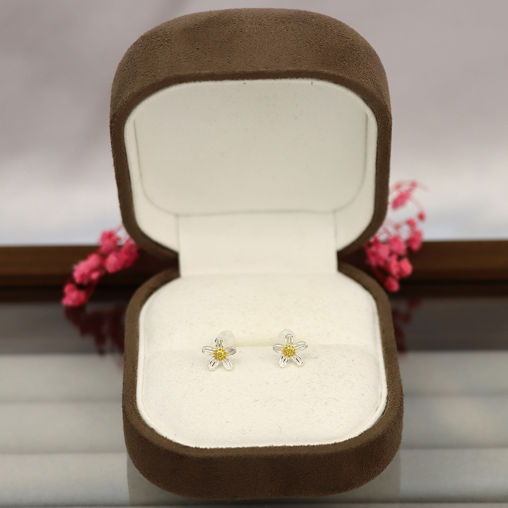 S925 Sterling Silver Small Daisy Stud Earrings for Women - Minimalist Earrings
