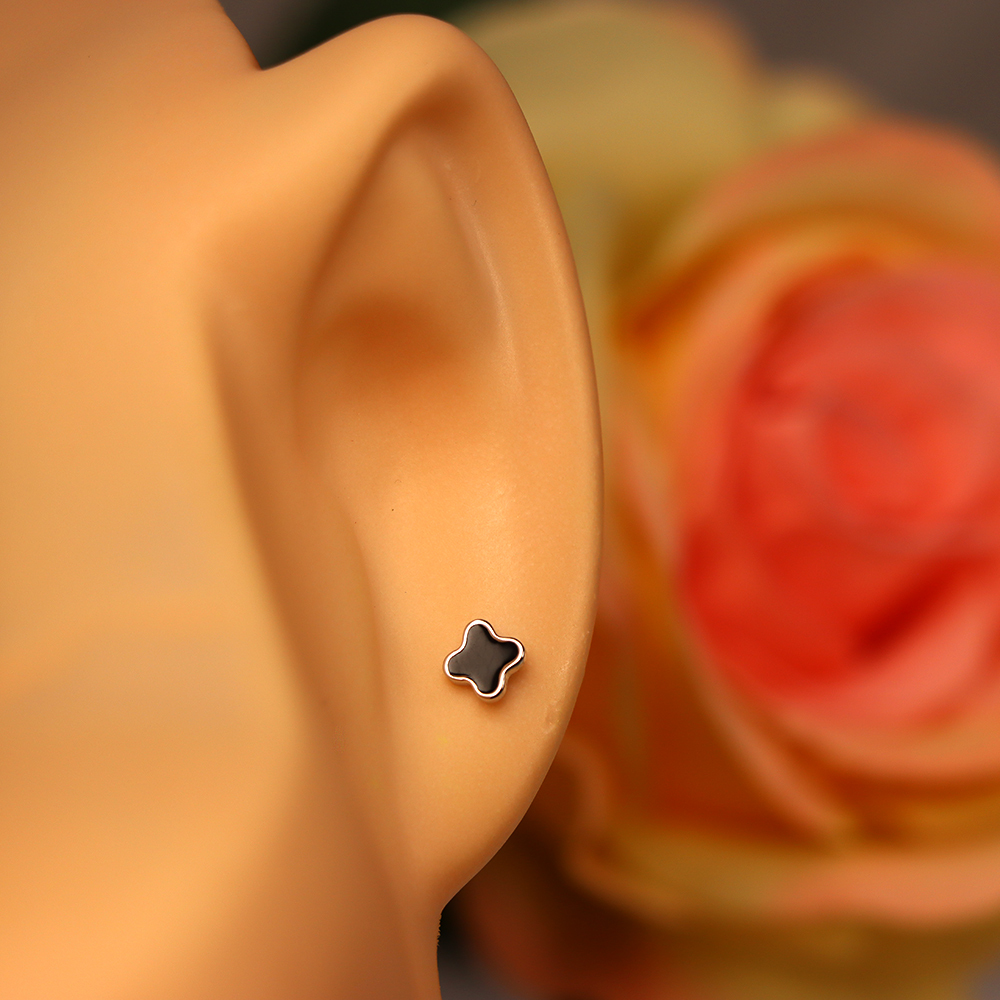 S925 Sterling silver little fresh black drop glue four-leaf clover earrings Sen tie sweet flowers