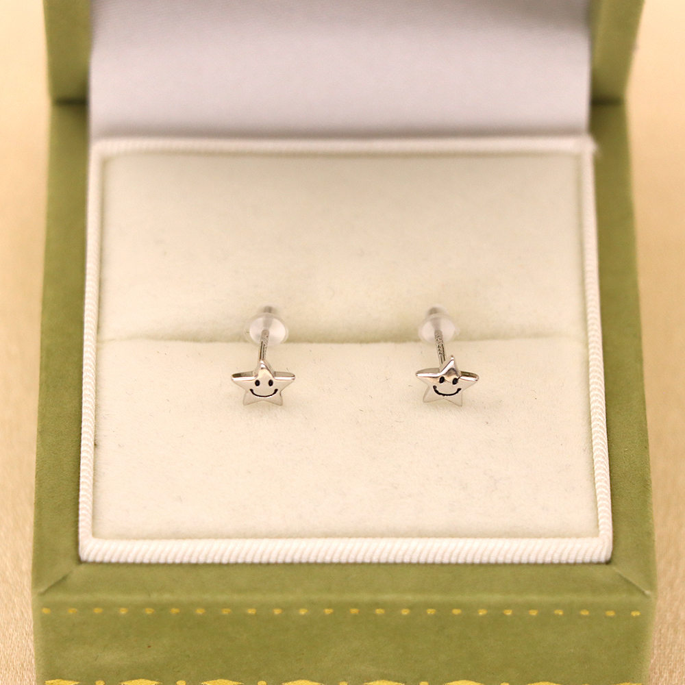 S925 Sterling silver cute smiling face five-pointed star earrings stud star earrings girl