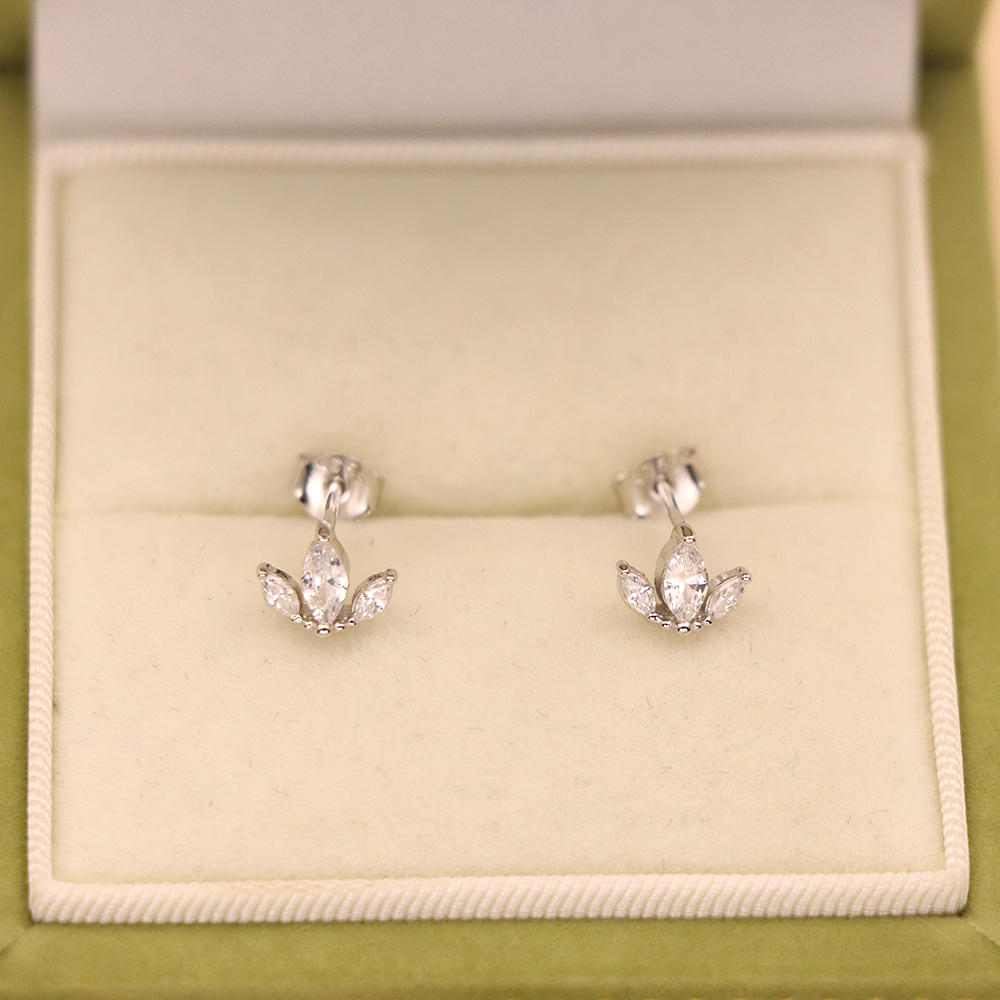 S925 Sterling Silver Crown Stud Earrings