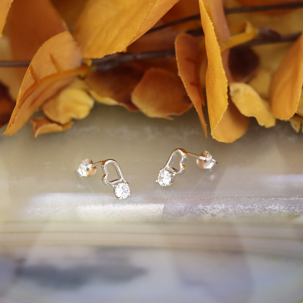 S925 Sterling Silver Hollow Heart Stud Earrings