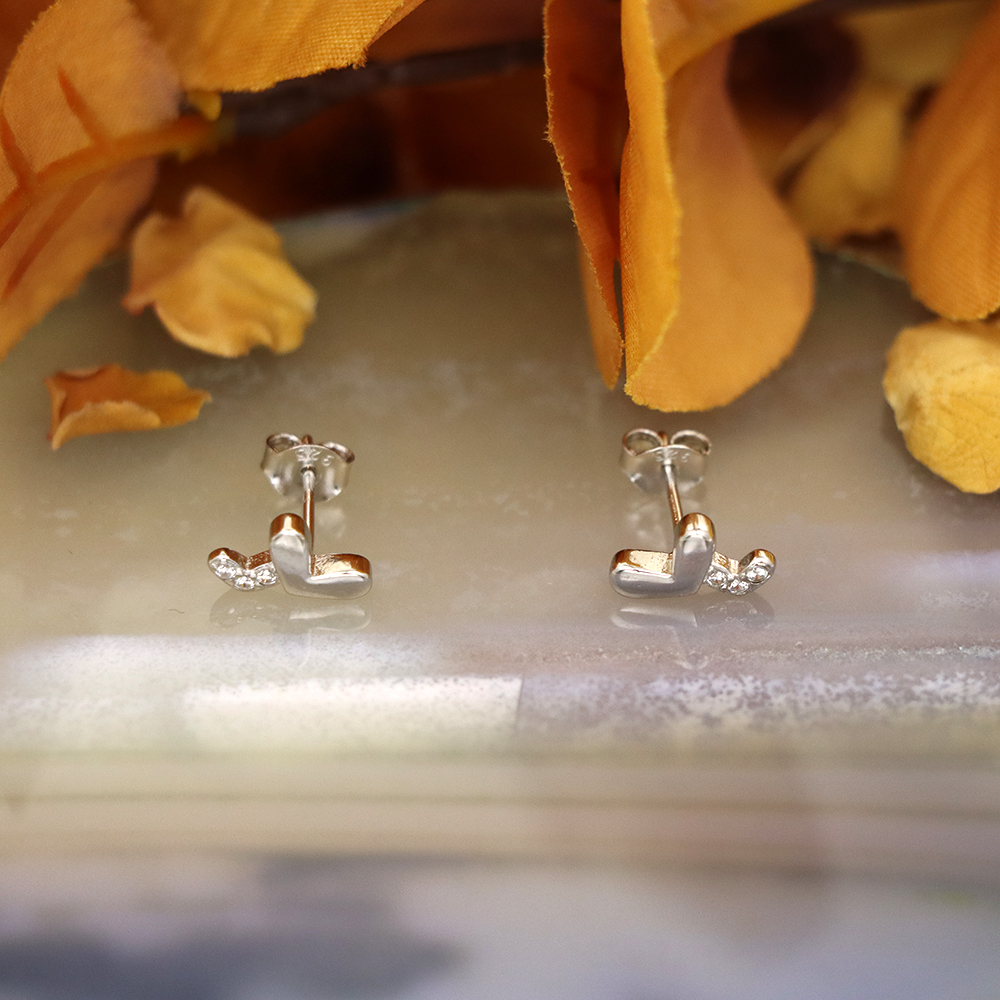 S925 Sterling Silver Heart Stud Earrings with Diamonds - Heart-Shaped Earrings