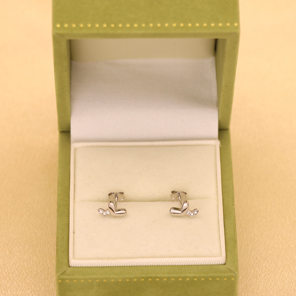 S925 Sterling Silver Heart Stud Earrings with Diamonds - Heart-Shaped Earrings