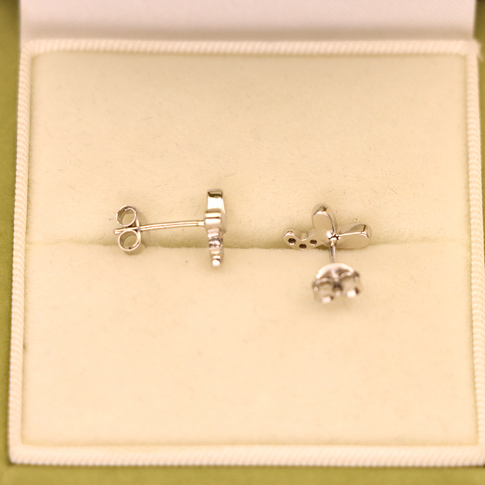 S925 Sterling Silver Heart Stud Earrings with Diamonds - Heart-Shaped Earrings
