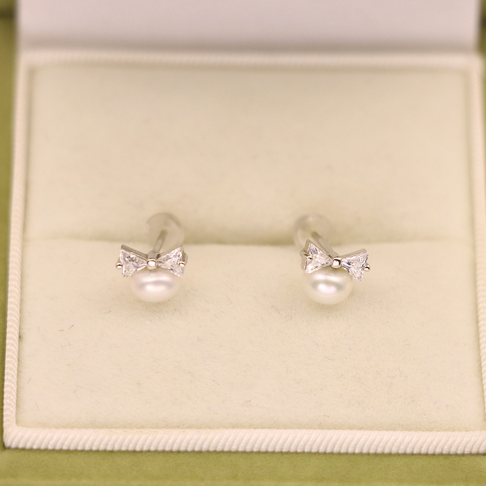 S925 Sterling Silver Diamond-Studded Bowknot Pearl Stud Earrings