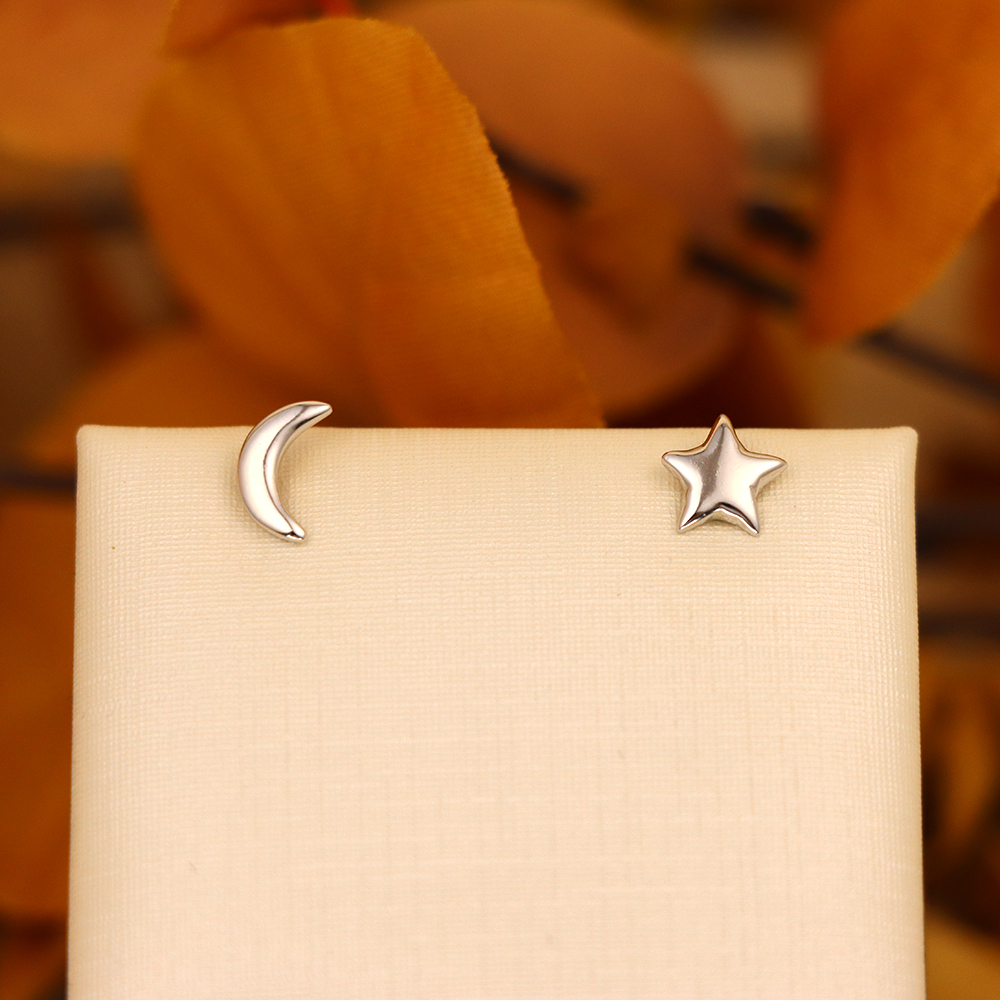Solid 925 Sterling Silver Earrings (Stud) Moon & Star Design New
