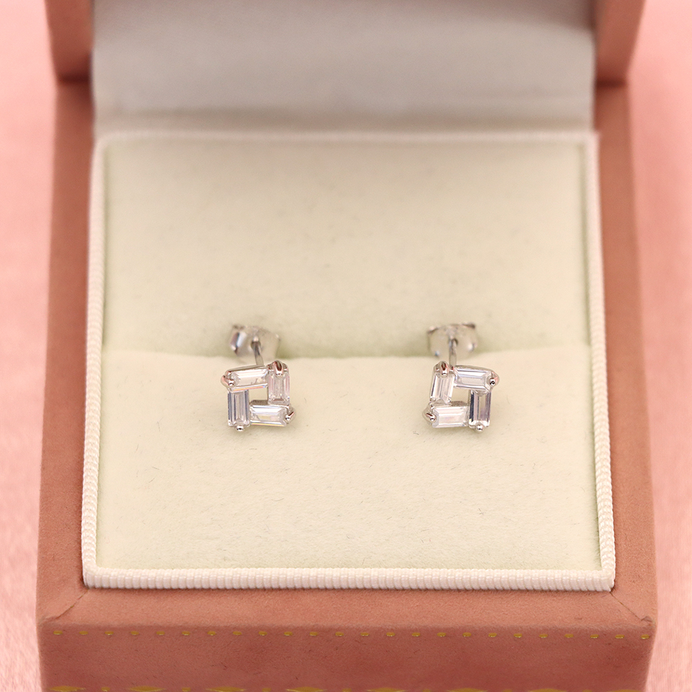 S925 Sterling Silver Square - shaped Diamond - Inlaid Earrings
