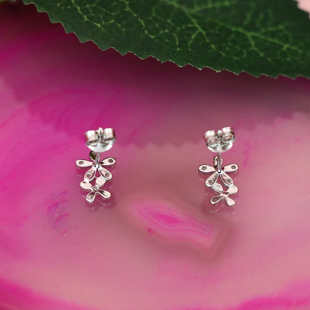 S925 Sterling Silver Leaf - shaped Micro - Inlaid Diamond Stud Earrings