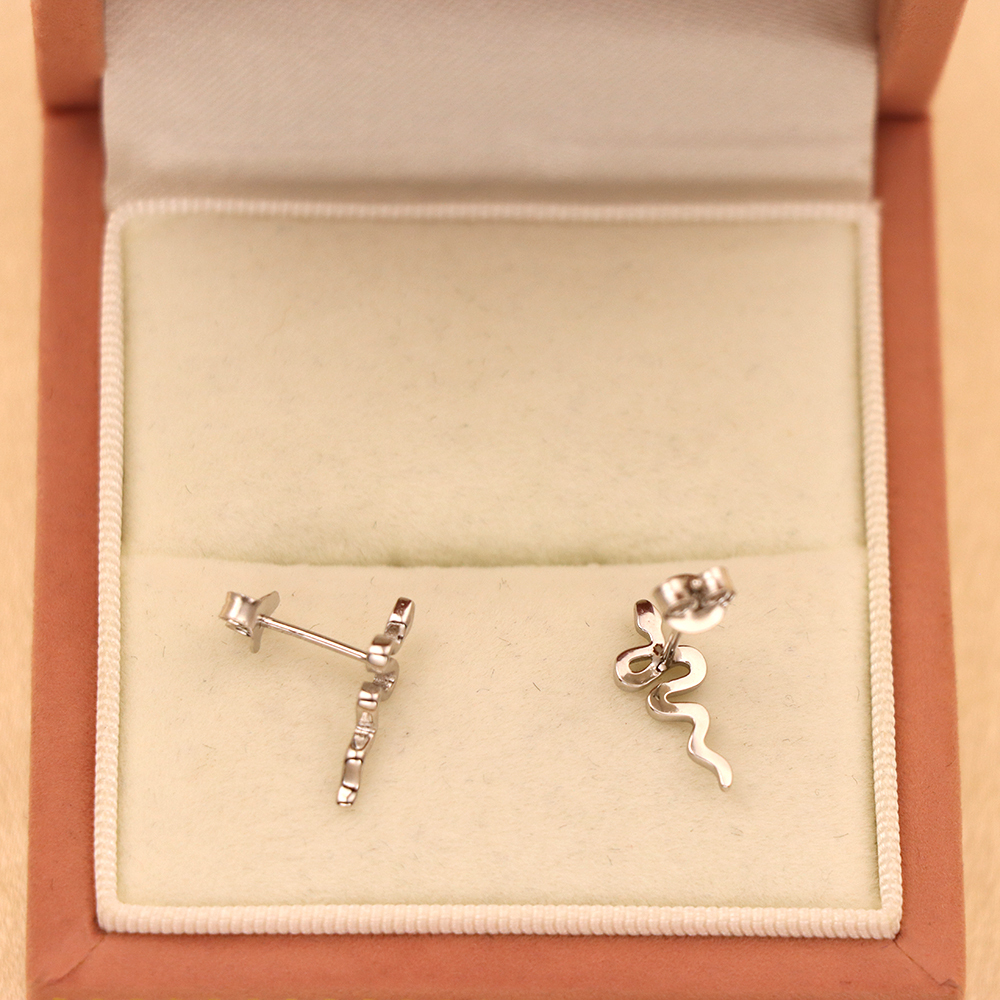 S925 Sterling Silver Individualistic Snake-shaped Earrings