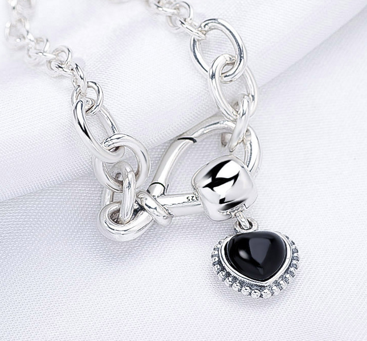 Pandora Chunky Infinity Knot Chain Black heart necklace with eternal symbol