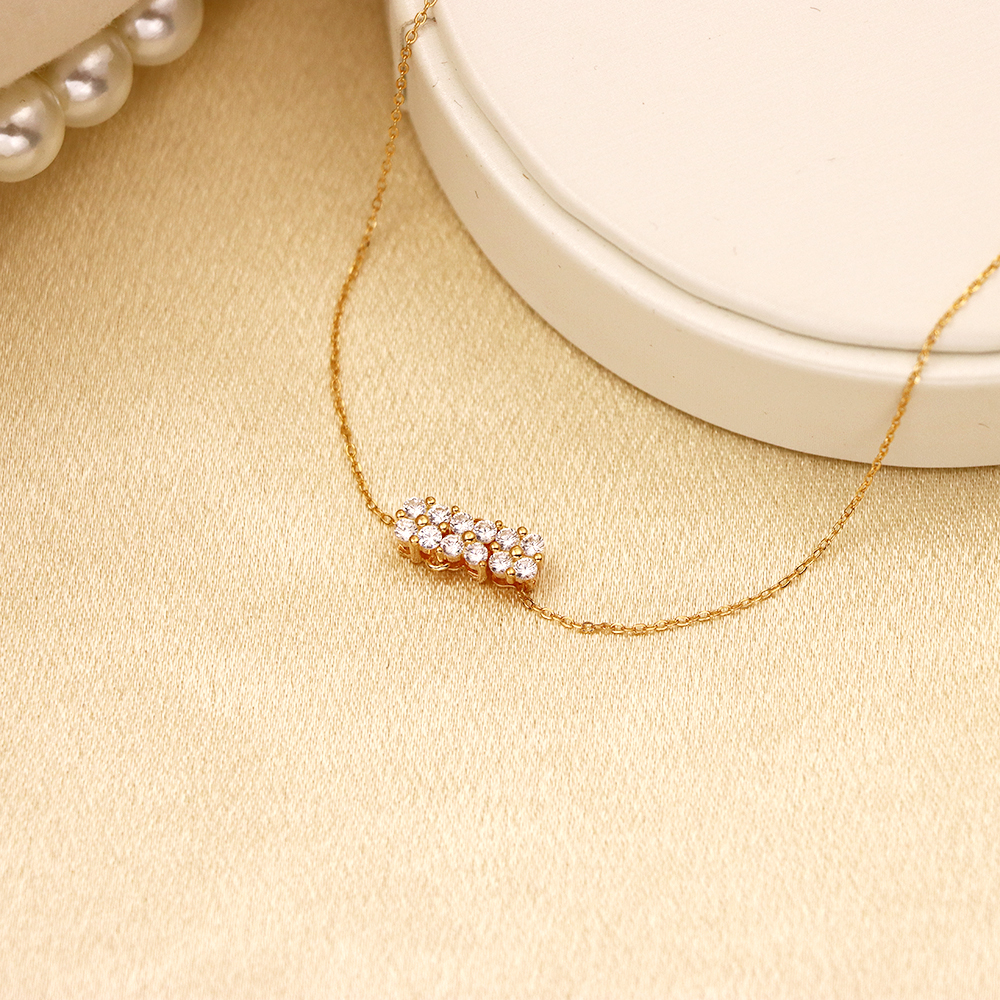 S925 Sterling Silver Heart - shaped Collarbone Necklace for Women