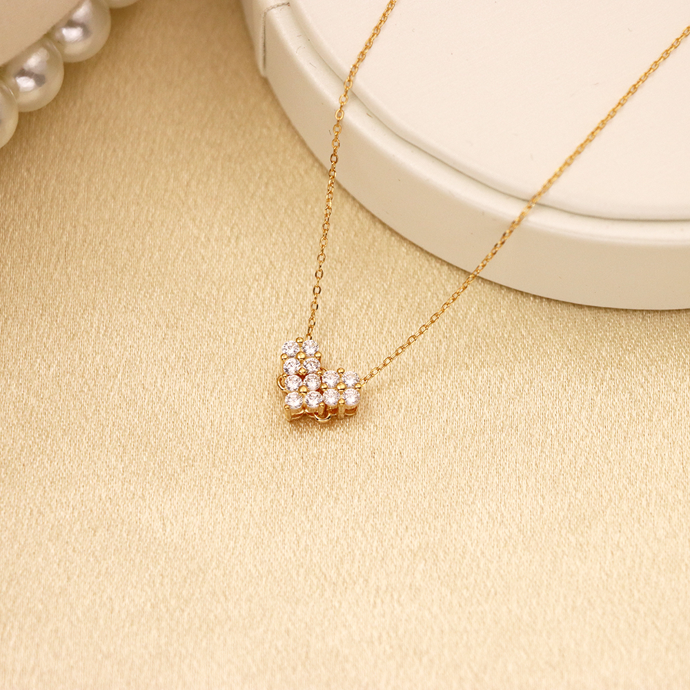 S925 Sterling Silver Heart - shaped Collarbone Necklace for Women