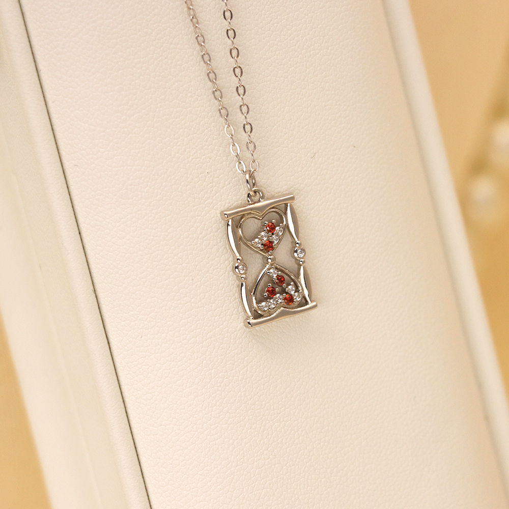 S925 Sterling Silver Heart-shaped Hourglass Necklace for Women