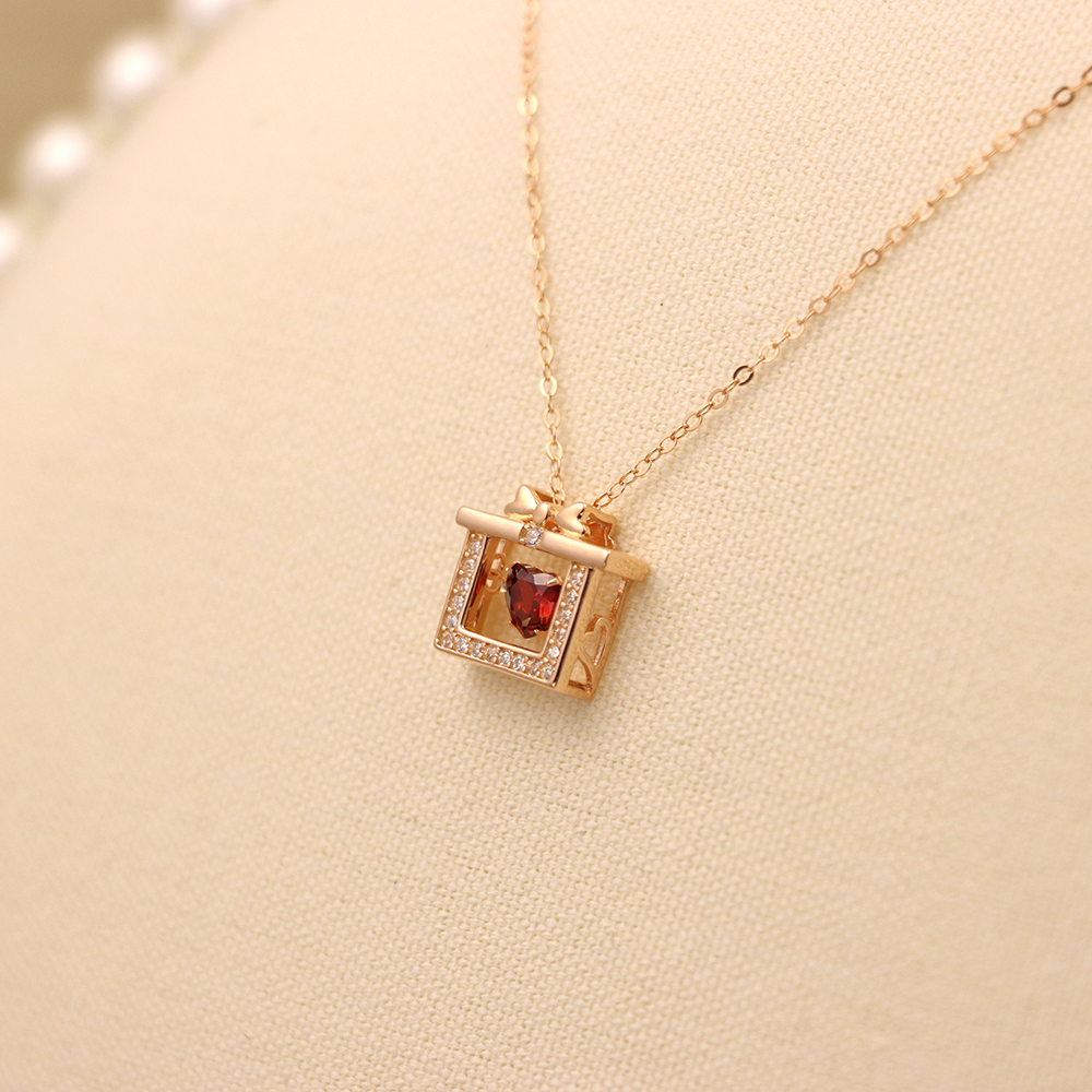 S925 Sterling Silver Heart-shaped Cubic Zirconia Necklace for Women