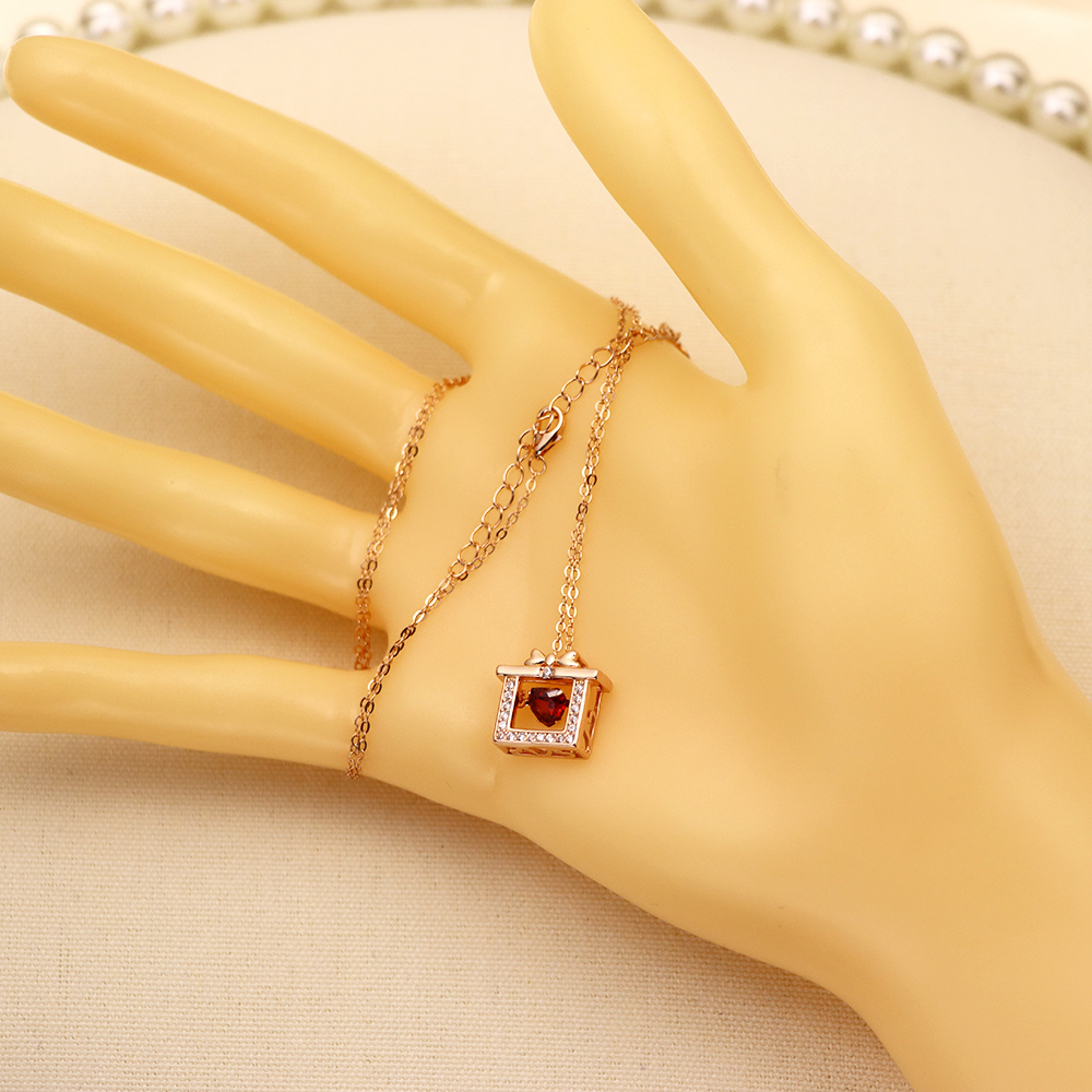 S925 Sterling Silver Heart-shaped Cubic Zirconia Necklace for Women