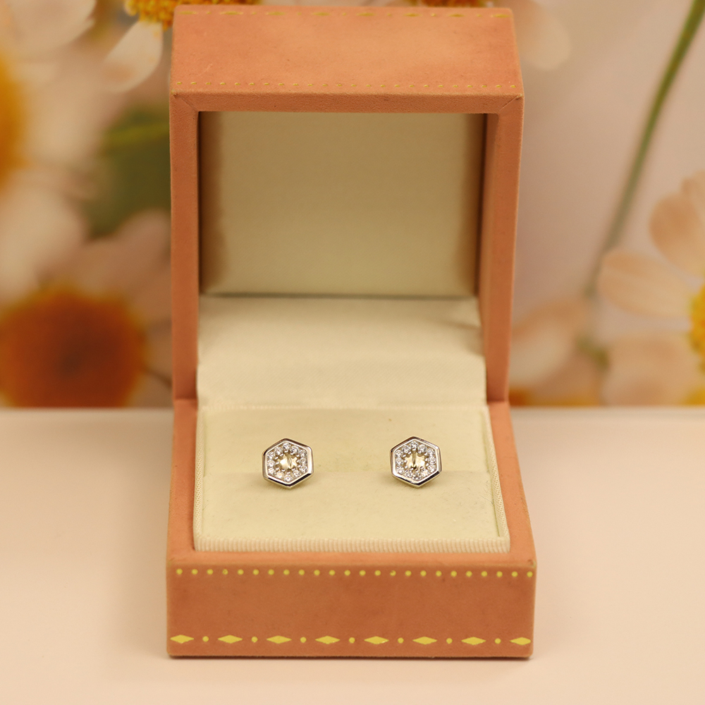 S925 Sterling Silver Rhombus Stud Earrings for Women - Hollow & Exquisite Design, High - End Daily Jewelry