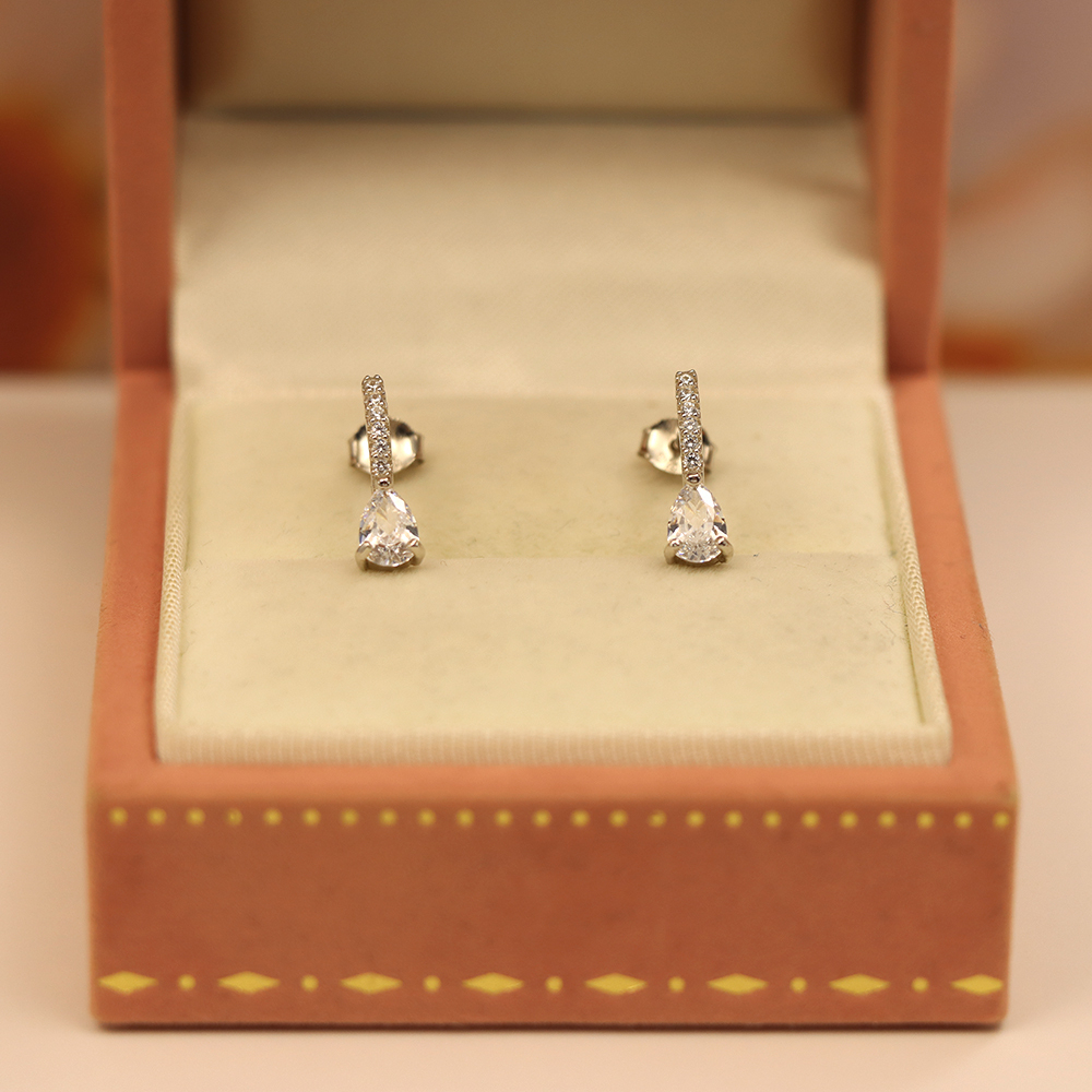 S925 Sterling Silver Earrings with Full - Cut Diamond Inlays - Sparkling and Elegant Daily Jewelry for Women