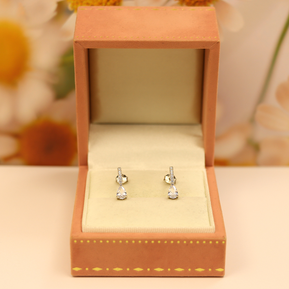S925 Sterling Silver Earrings with Full - Cut Diamond Inlays - Sparkling and Elegant Daily Jewelry for Women