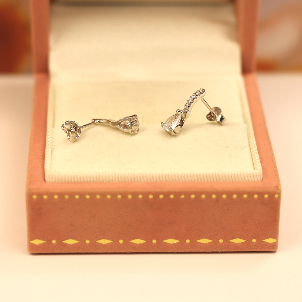 S925 Sterling Silver Earrings with Full - Cut Diamond Inlays - Sparkling and Elegant Daily Jewelry for Women