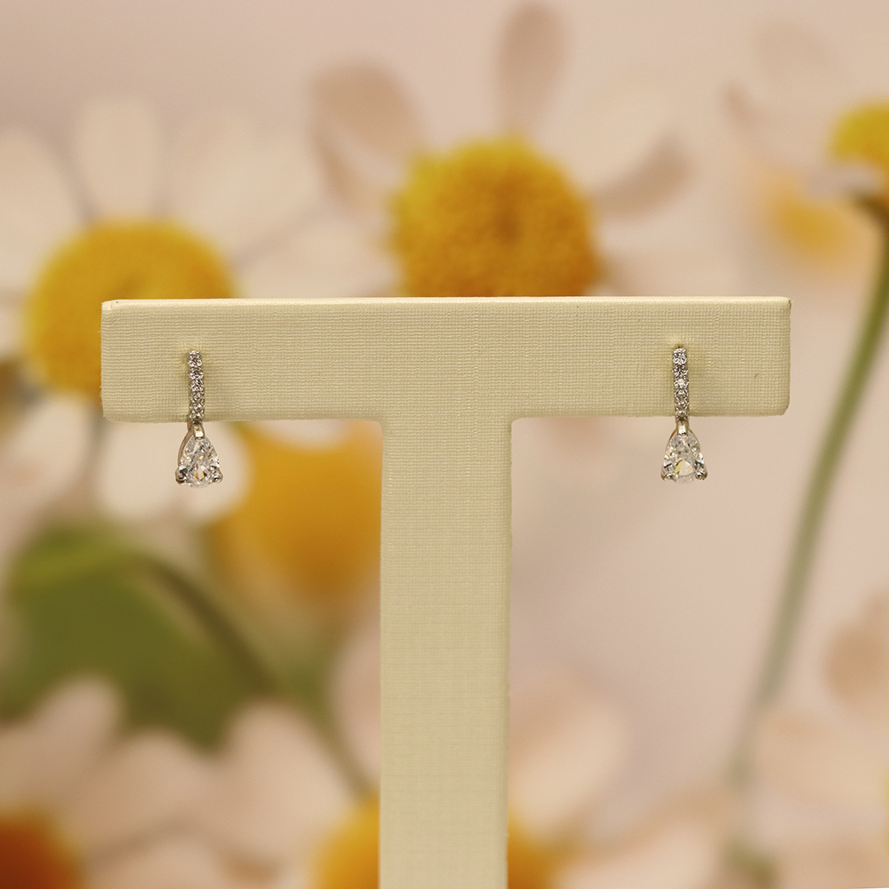 S925 Sterling Silver Earrings with Full - Cut Diamond Inlays - Sparkling and Elegant Daily Jewelry for Women