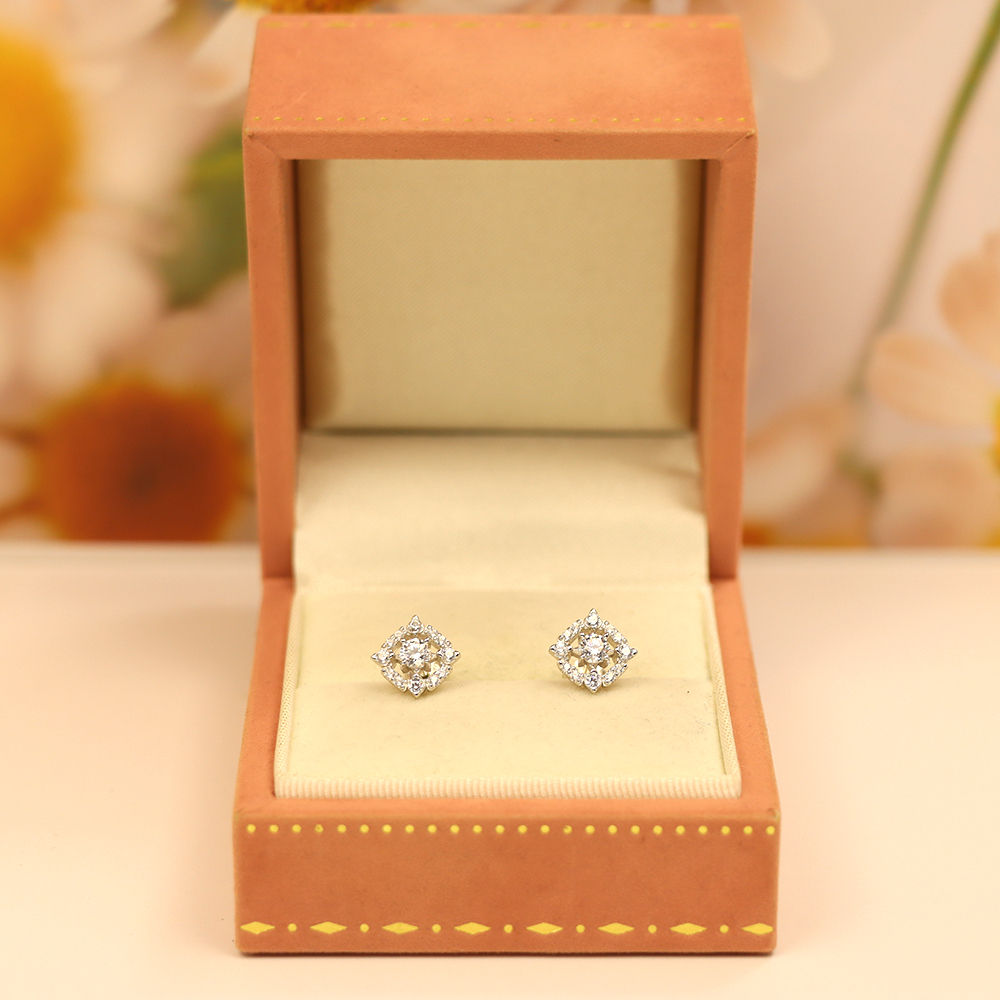 S925 Sterling Silver Geometric Stud Earrings with Diamond Inlays - Stylish and Elegant Daily Jewelry for Women