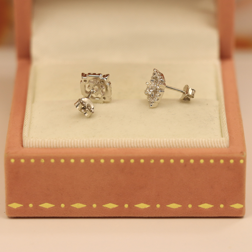 S925 Sterling Silver Geometric Stud Earrings with Diamond Inlays - Stylish and Elegant Daily Jewelry for Women