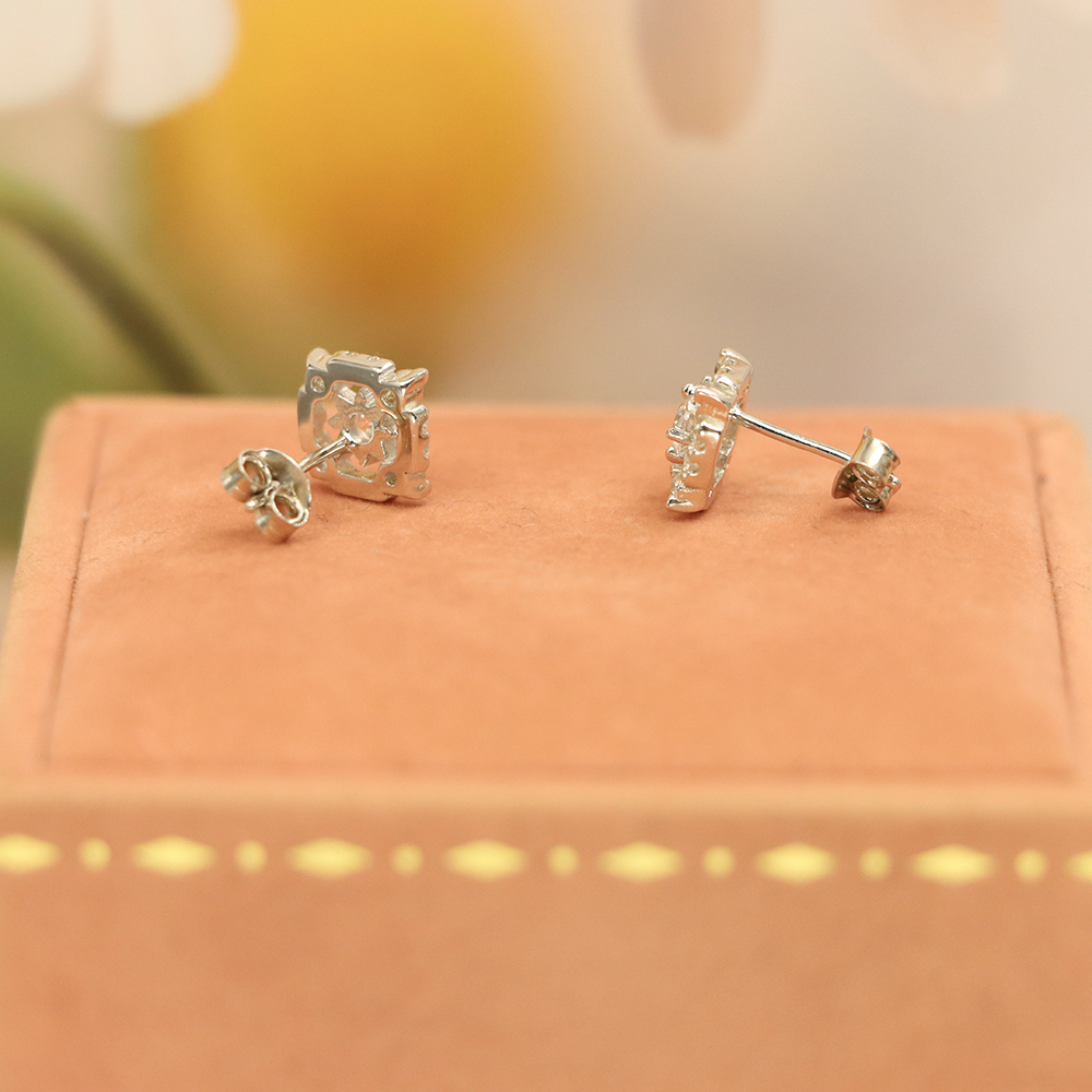 S925 Sterling Silver Geometric Stud Earrings with Diamond Inlays - Stylish and Elegant Daily Jewelry for Women