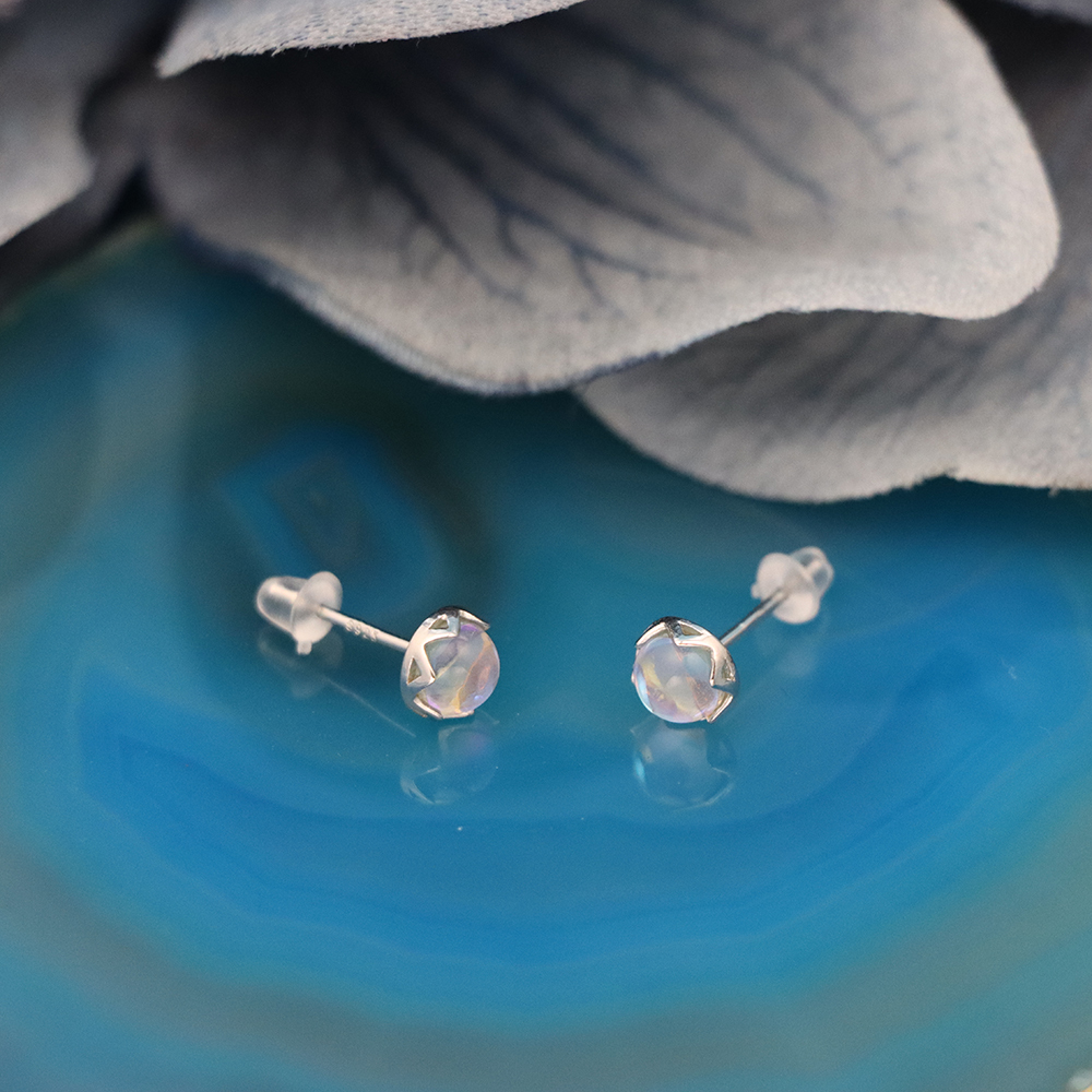 S925 Sterling Silver Moonstone-inlaid Stud Earrings for Women