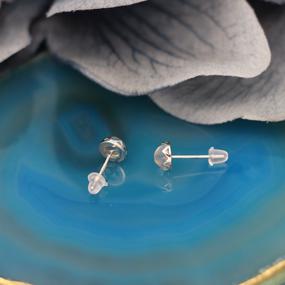 S925 Sterling Silver Moonstone-inlaid Stud Earrings for Women